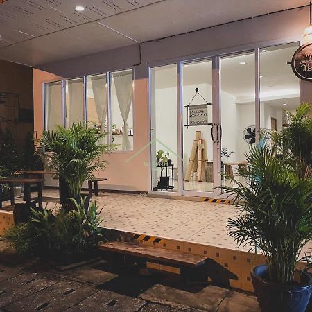 W/Sasi Hometel วิษศศิโฮมเทล นครพนม Exterior foto